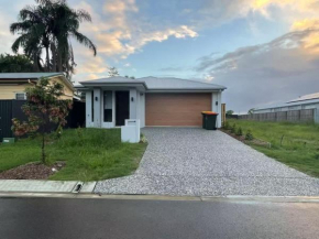 Family 4 BR southside escape in Rochedale